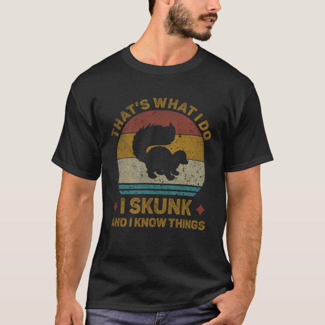 Camiseta É isso que faço, eu desfaço e sei das coisas. (Frente)