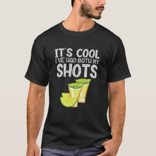 Camiseta É Legal eu ter os meus sapatos com tequila