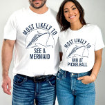 Camiseta É Mais Engraçado Agrupar Férias Familiares De Cruz<br><div class="desc">Prepare-se para velejar com um toque de humor e estilo no T-Shirt do Grupo de Cruise "Engraçado Mais Provável" - a escolha perfeita para uma aventura de cruzeiro alegre e memorável. Estas camisas engraçadas de férias de cruzeiro são desenhadas para adicionar um rachado de riso ao seu armário de férias...</div>