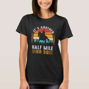 Camiseta É Mais Meia Milha Ou Algo Assim Cavalos Vintage