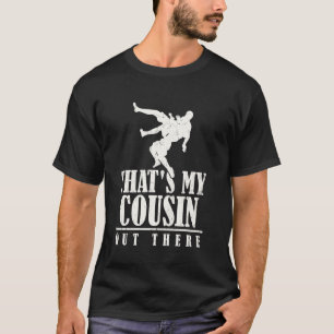 Camiseta É Meu Primo Ali Lutando Meninos Mulheres Eu