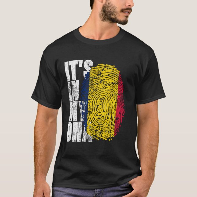 Camiseta É no meu DNA que o chadiano africano oferece prese (Frente)