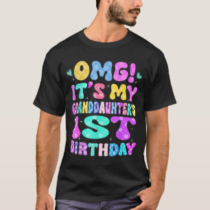 Camiseta É o 1º aniversário da minha neta Flores 1 A