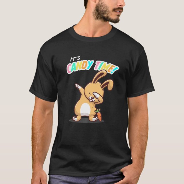Camiseta É o Candy Time Bonito Páscoa Batida Coelho (Frente)