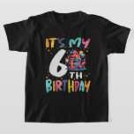 Camiseta É o meu 6 Birthday Feliz Aniversário de criança<br><div class="desc">Esta 6 de Aniversário para rapazes ou raparigas é excelente para celebrar a festa de aniversário de 6 anos! O aniversariante de seis anos será feliz e divertido de vestir uma design tão engraçada. Presente perfeito para o aniversário de 6 anos,  garoto ou garota.</div>