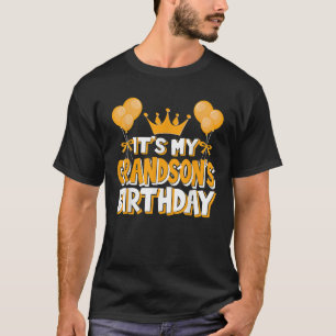 Camiseta É o tapete da família de comemoração de aniversári