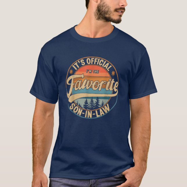 Camiseta É oficial, sou o filho favorito, engraçado. (Frente)