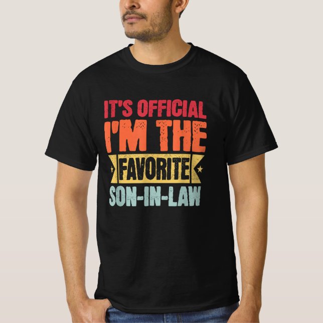 Camiseta É oficial, sou o filho favorito na lei. (Frente)