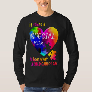 Camiseta É Preciso Que A Mãe Ouça O Que A Criança Não Pode