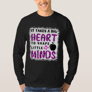 Camiseta É Preciso Um Grande Coração Para Formar Pequenas M
