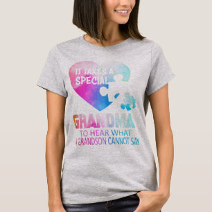 Camiseta É preciso uma vovó especial para ouvir o que é