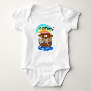 Camiseta e presentes do primeiro aniversario da
