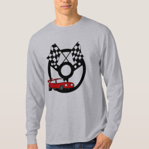 Camiseta e presentes vermelhos do carro de