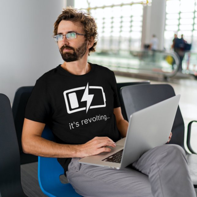 Camiseta É Revoltante - Carregamento de Bateria (Criador carregado)