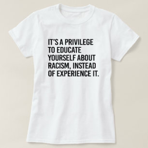 Camiseta É um privilégio se educar