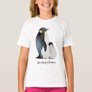Camiseta É uma família de pinguins desenhando aquarela