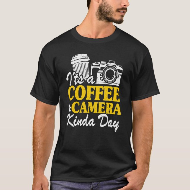 Camiseta É uma fotografia tipo café e câmara (Frente)