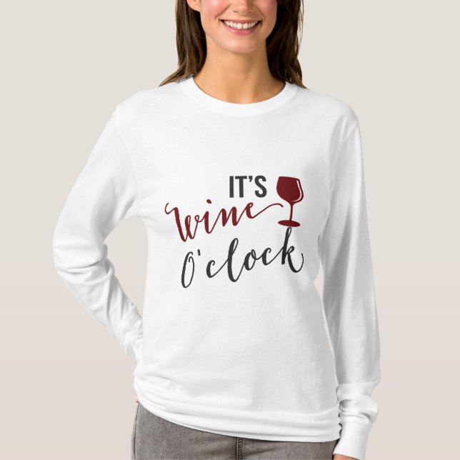 Camiseta É vinho, as mulheres bebem t-shirt (Frente)