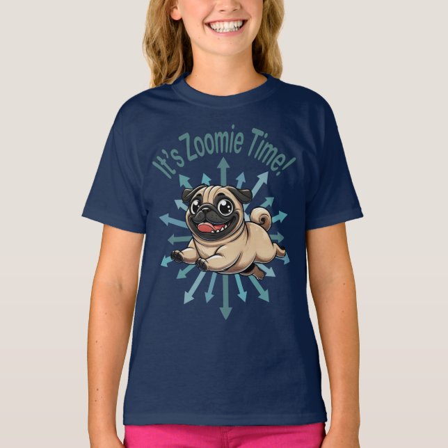 Camiseta É Zoomie Time Pug (Frente)