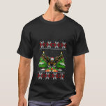 Camiseta Eagle Bird Christmas Tree Luzes Sudorando Sant<br><div class="desc">Eagle Bird Christmas Tree levanta Papais noeis suados feios Xmas V Pescoço</div>