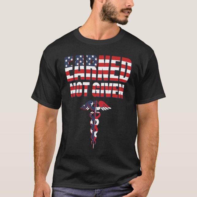 Camiseta Earned Not Given RN Nurse For Men And Women Nursin (Frente)