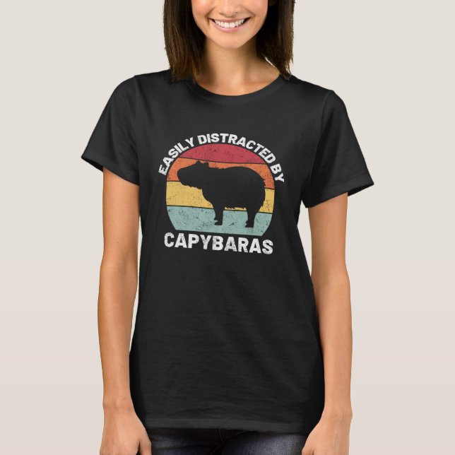 Camiseta Easily Distracted By Capybara Retro Capybara (Frente)