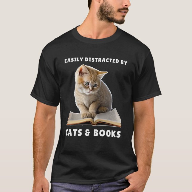 Camiseta Easily Distracted by Cats and Books Cat Book Club (Frente)