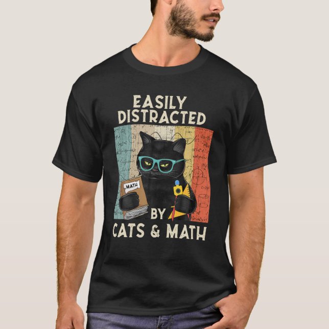Camiseta Easily Distracted By Cats And Math -Cat (Frente)