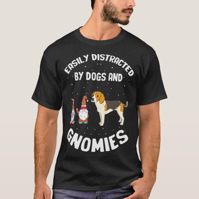 Camiseta Easily Distracted by dogs and gnomies for Gnome Qu (Frente)