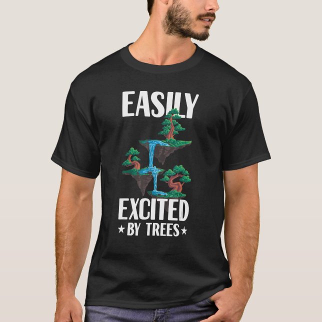 Camiseta Easily Excited By Trees Environment Awareness Plan (Frente)