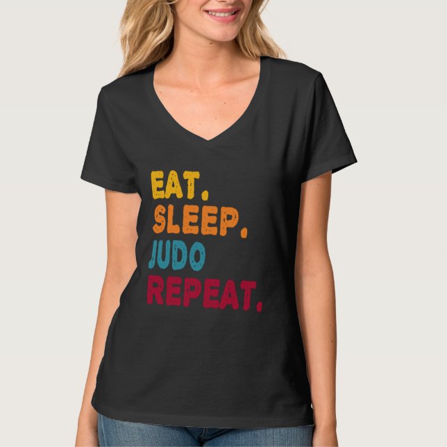 Camiseta Eat Sleep Judo Repeat  Boys Men Women Sports Playe (Frente)