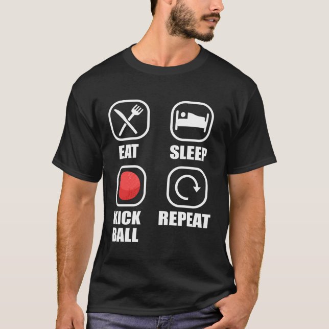 Camiseta Eat Sleep Kickball Repeat Kick Ball Player (Frente)