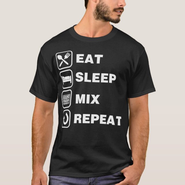Camiseta Eat Sleep Mix Repeat Funny Audio Engineer Gift  (Frente)