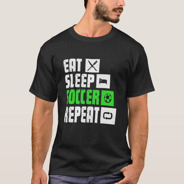 Camiseta Eat Sleep Soccer Repeat  Soccer Player Coach (Frente)