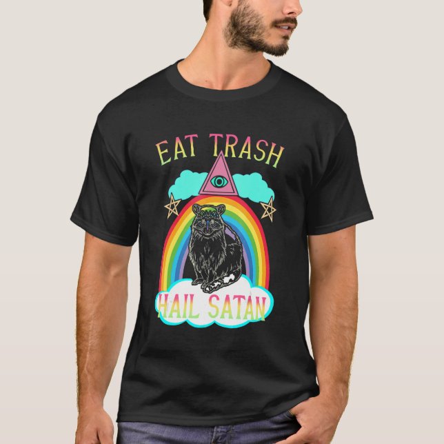 Camiseta Eat Trash Hail Satan Raccoon Satanic (Frente)