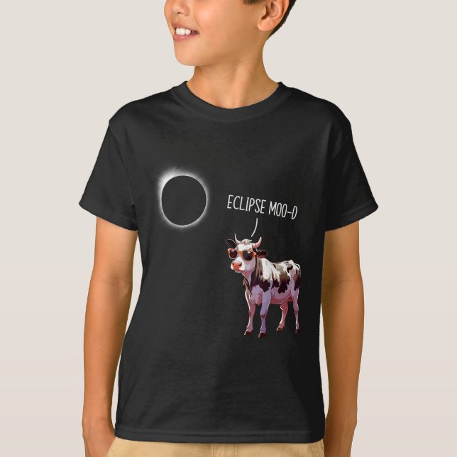 Camiseta Eclipse Moo-d Vaca Engraçada Eclipse Solar Fazende (Frente)
