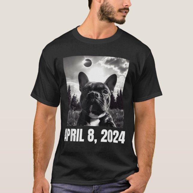 Camiseta Eclipse Solar 2024 Selfie de Bulldog Francês Engra (Frente)