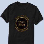 Camiseta Eclipse Solar Total 2026 T-Shirt Personalizado<br><div class="desc">Celebre o Eclipse Solar Total em 12 de agosto de 2024 na Groenlândia,  Islândia e Espanha com esta camiseta personalizada. Altere o nome da família e qualquer texto a ser personalizado.</div>