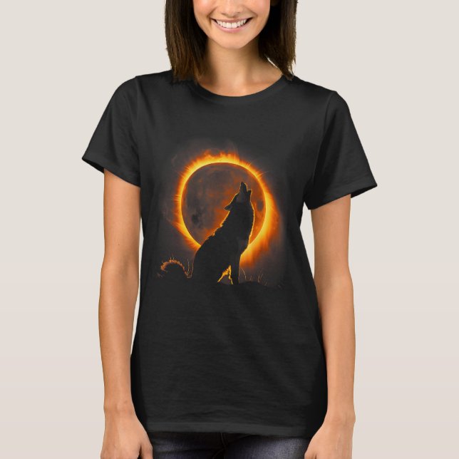 Camiseta Eclipse Solar Uivo de Lobo na Lua Alfa Lunar (Frente)