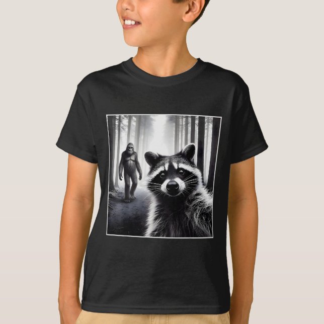 Camiseta Ed Raccoon Selfie With Sasquatch Bigfoot Funny Rac (Frente)