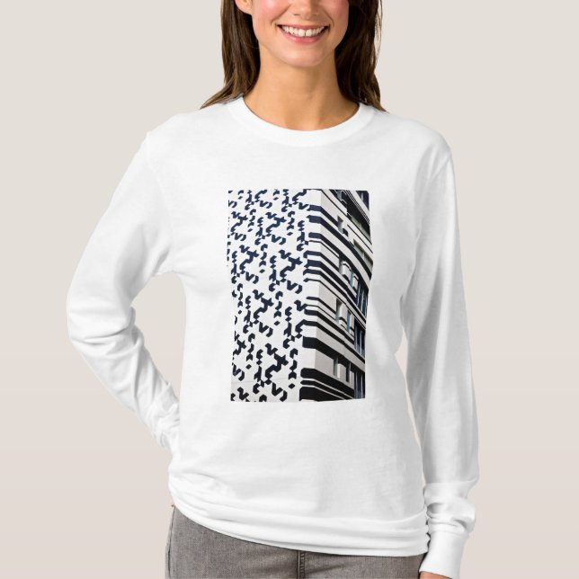 Camiseta Edifício moderno preto e branco em Hong Kong (Frente)