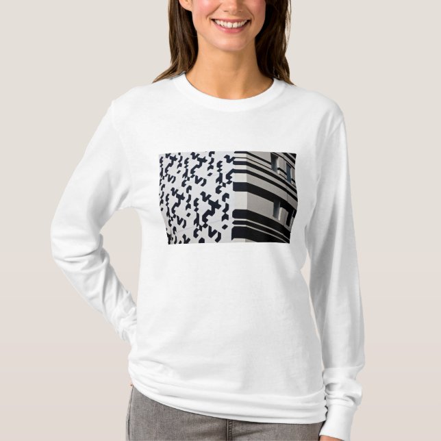 Camiseta Edifício moderno preto e branco em Hong Kong (Frente)