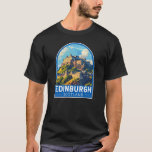 Camiseta Edinburgh Scotland Viagem Art Vintage<br><div class="desc">Edinburgh retro vetor viagem design. Edimburgo é a capital compacta e montanhosa da Escócia. Tem uma Cidade Velha medieval e uma Nova Cidade Georgiana elegante com jardins e edifícios neoclássicos.</div>