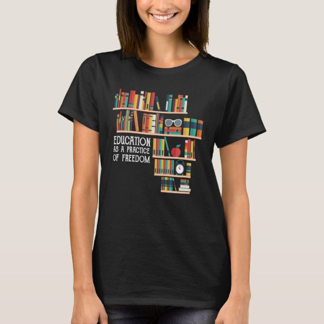Camiseta Educação Como Prática Da Liberdade História Negra  (Frente)