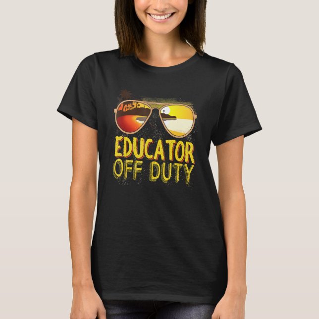 Camiseta Educador De Dar Óculos De Sol Praia No Último Dia  (Frente)