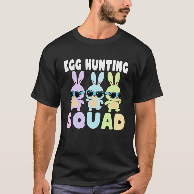 Camiseta Egg Hunting Squad  Easter Bunnies Egg Hunt (Frente)