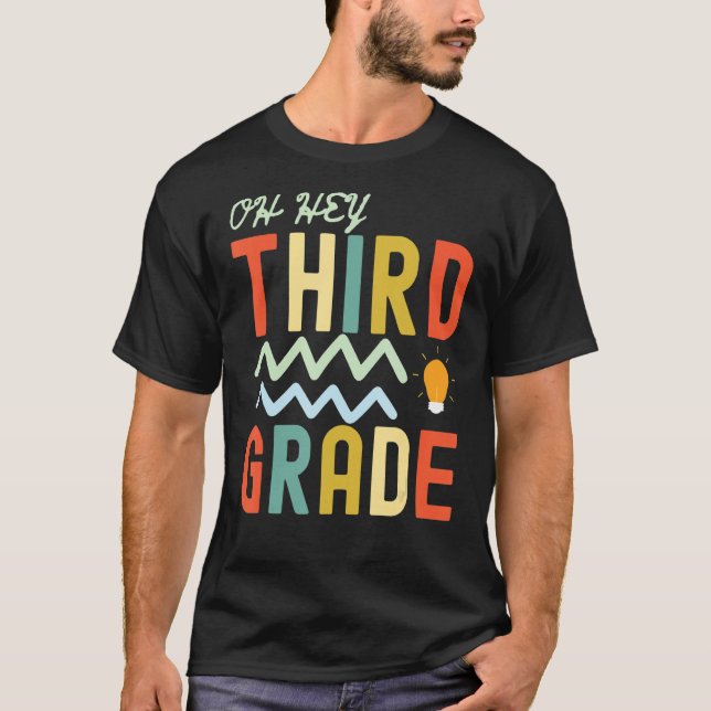 Camiseta Ei, Terceiro Ano De Volta Para Estudantes Retrorís (Frente)