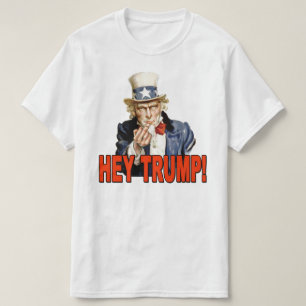 Camiseta Ei Trump! Tio Sam com Trump Anti-Dedo Médio