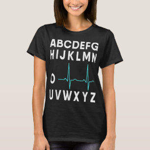 Camiseta EKG Alphabet Heartbeat Line Doctor Cardiology Nurs