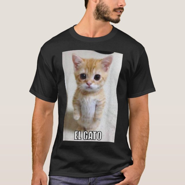 Camiseta El Gato Meme Sad Chorando Gatinho Munchkin (Frente)